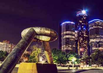 Anota estos consejos para comprar inmuebles con estatus de turista