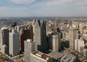 invertir en propiedades en detroit