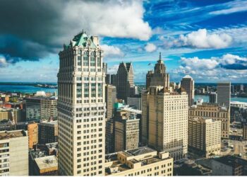 invertir en propiedades en detroit